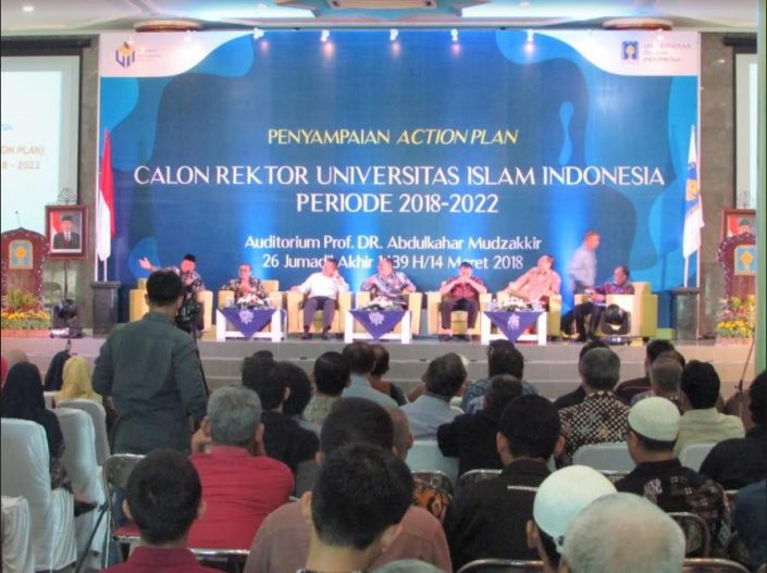 Foto2 Aksi Calon Rektor