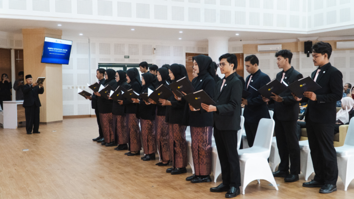 Sumpah Keprofesian Arsitek FTSP UII Sumpah Keprofesian Arsitek FTSP UII