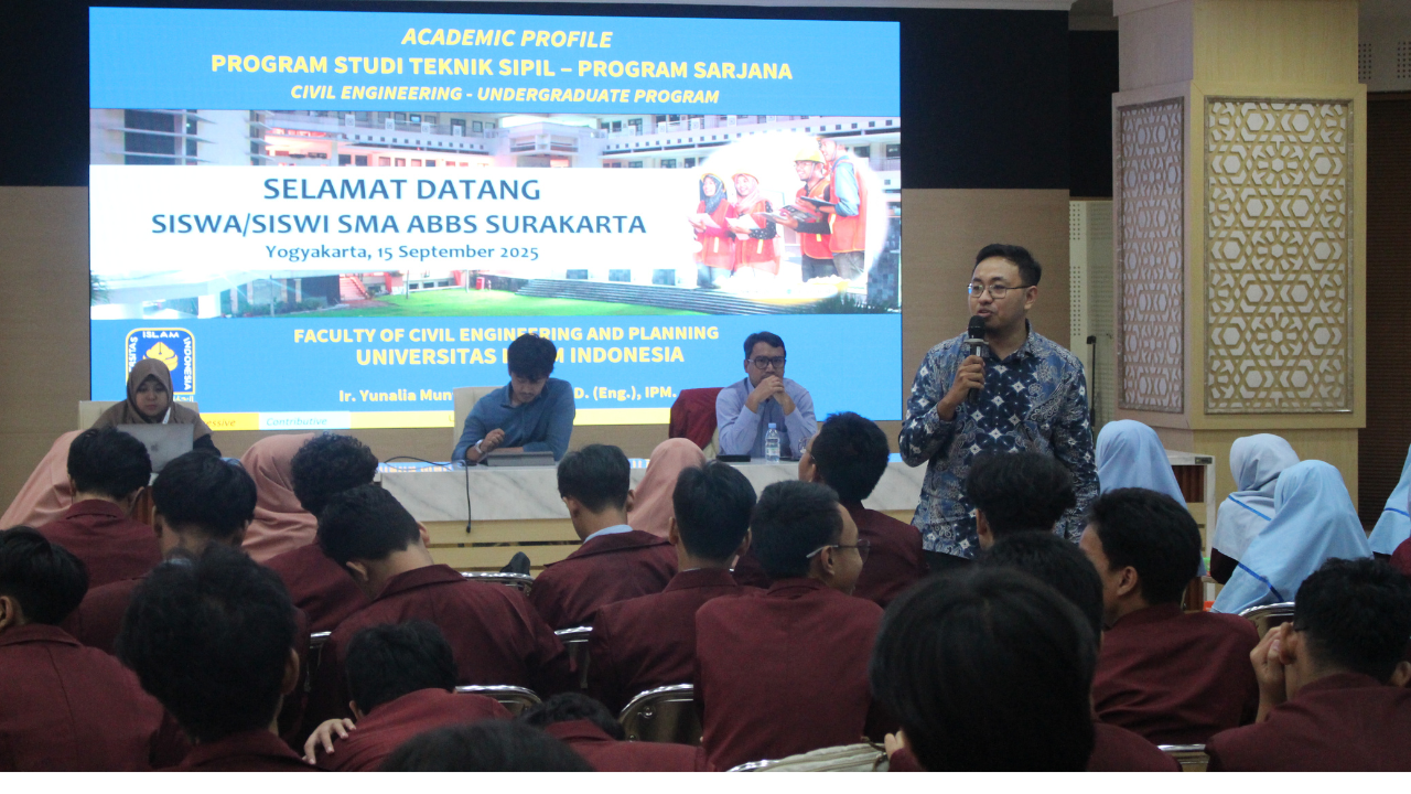 Kunjungan Edukatif Al Abidin Bilingual Boarding School Bilingual Boarding School Surakarta ke FTSP UII: Dari Laboratorium hingga Public Speaking